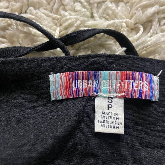 Urban Outfitters CROP halter Top - Picture 4 of 4